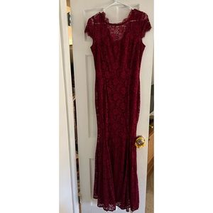 rephyllis long formal lace dress